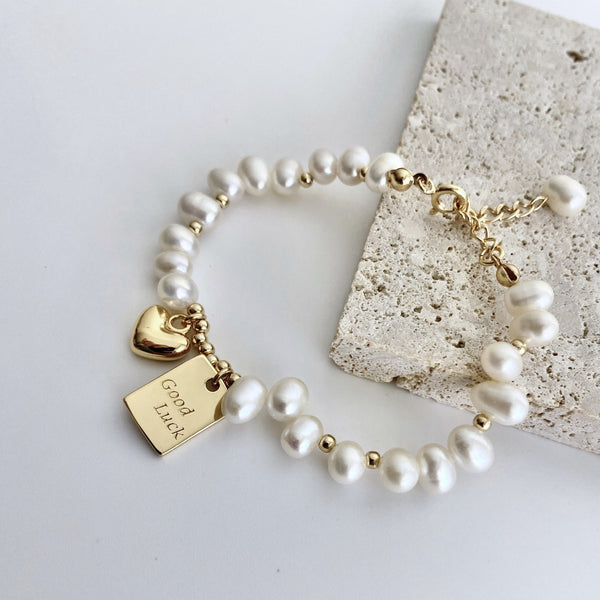 Pearl Bracelet with Gold Plated Lucky Charm - EVERLIA STUDIO